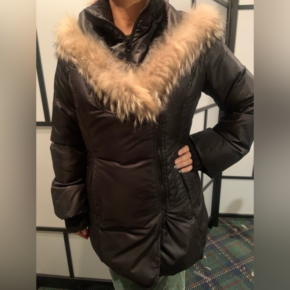 ELLABEE winter coat 🧥🖤 - Picture 4 of 7